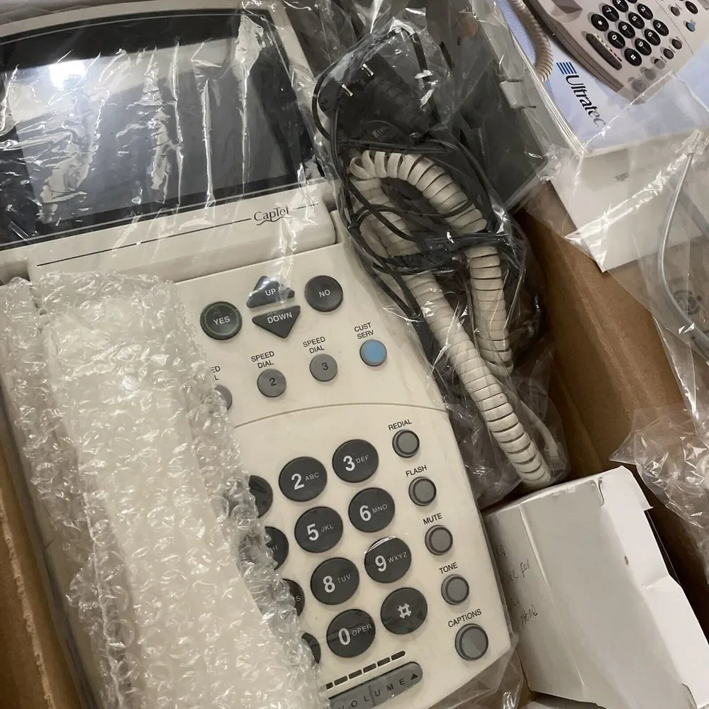 CAPTEL‎ Model 800i Ultratec Closed Caption Phone for the Hearing Impaired NOB